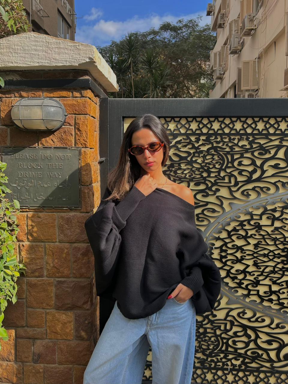 Black Pullover